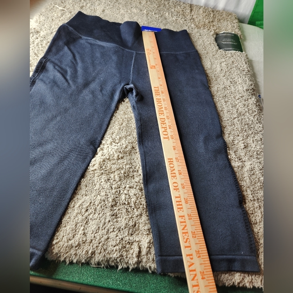 JoyLab Short Black High Rise Leggings Size L - Picture 3 of 8